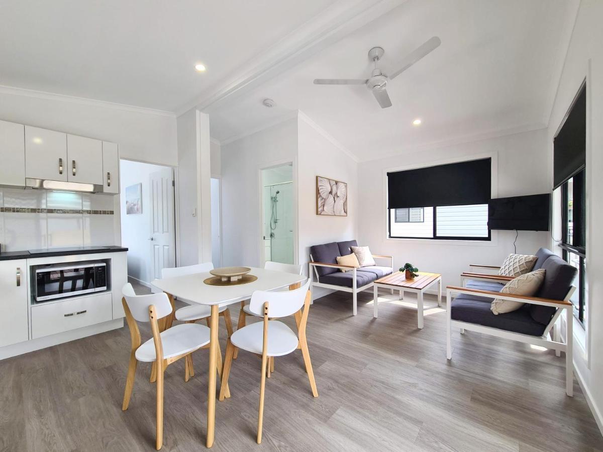 Club Byron Accommodation Byron Bay Exterior foto