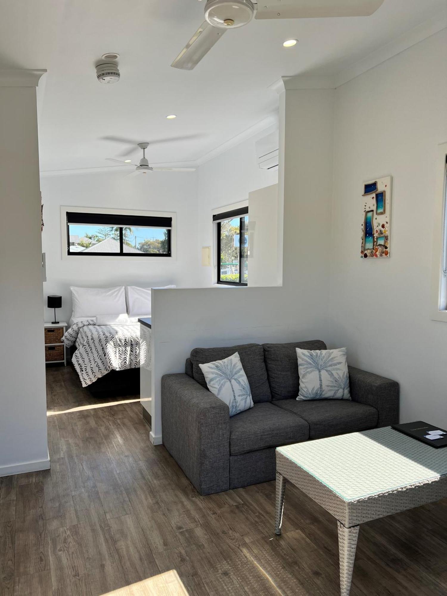 Club Byron Accommodation Byron Bay Exterior foto